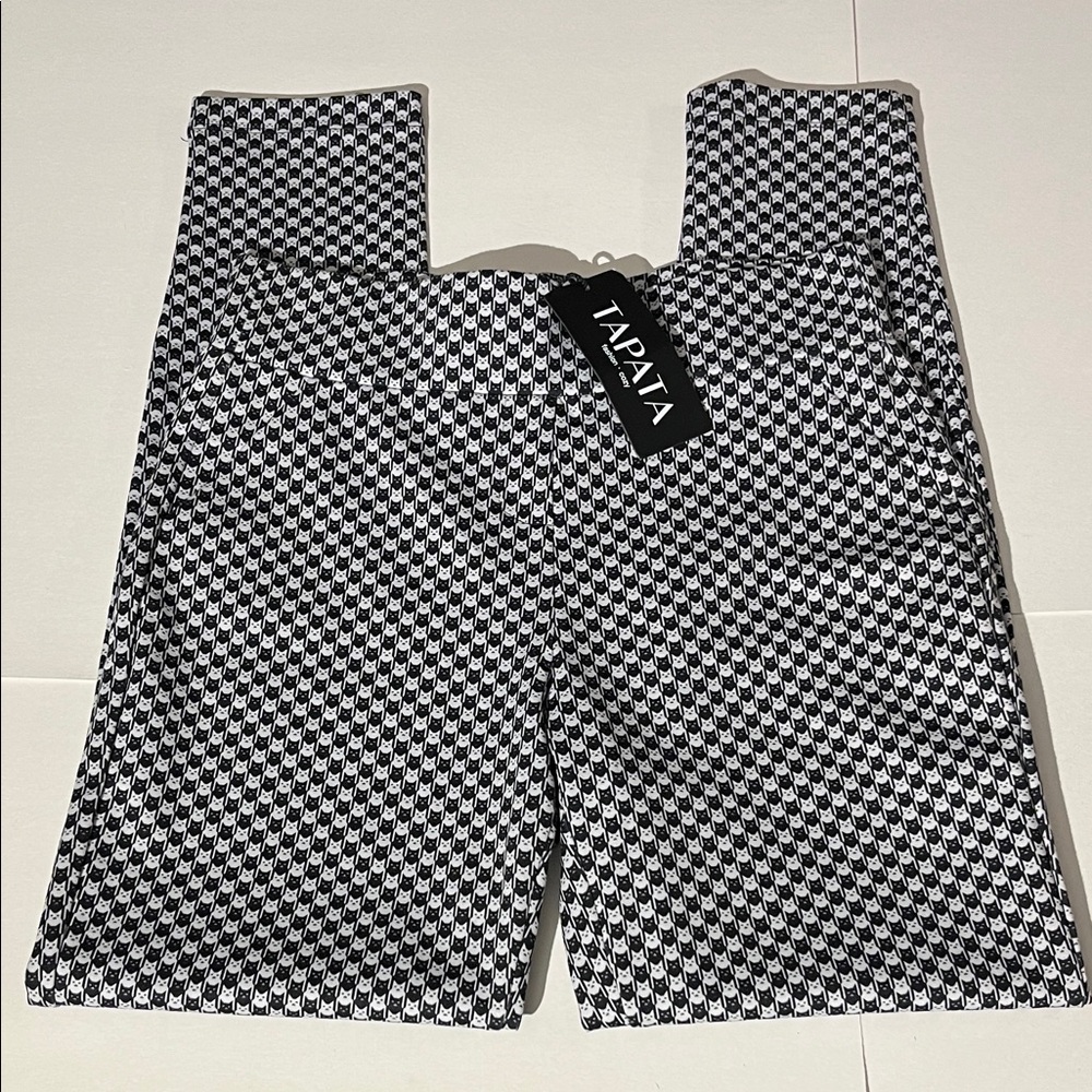 Tapata All Over Cat Print Black White Pants Leggings Medium NEW!